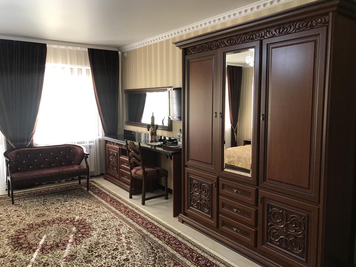 Gostinitsa Grand Hotel Kyzylorda Luaran gambar