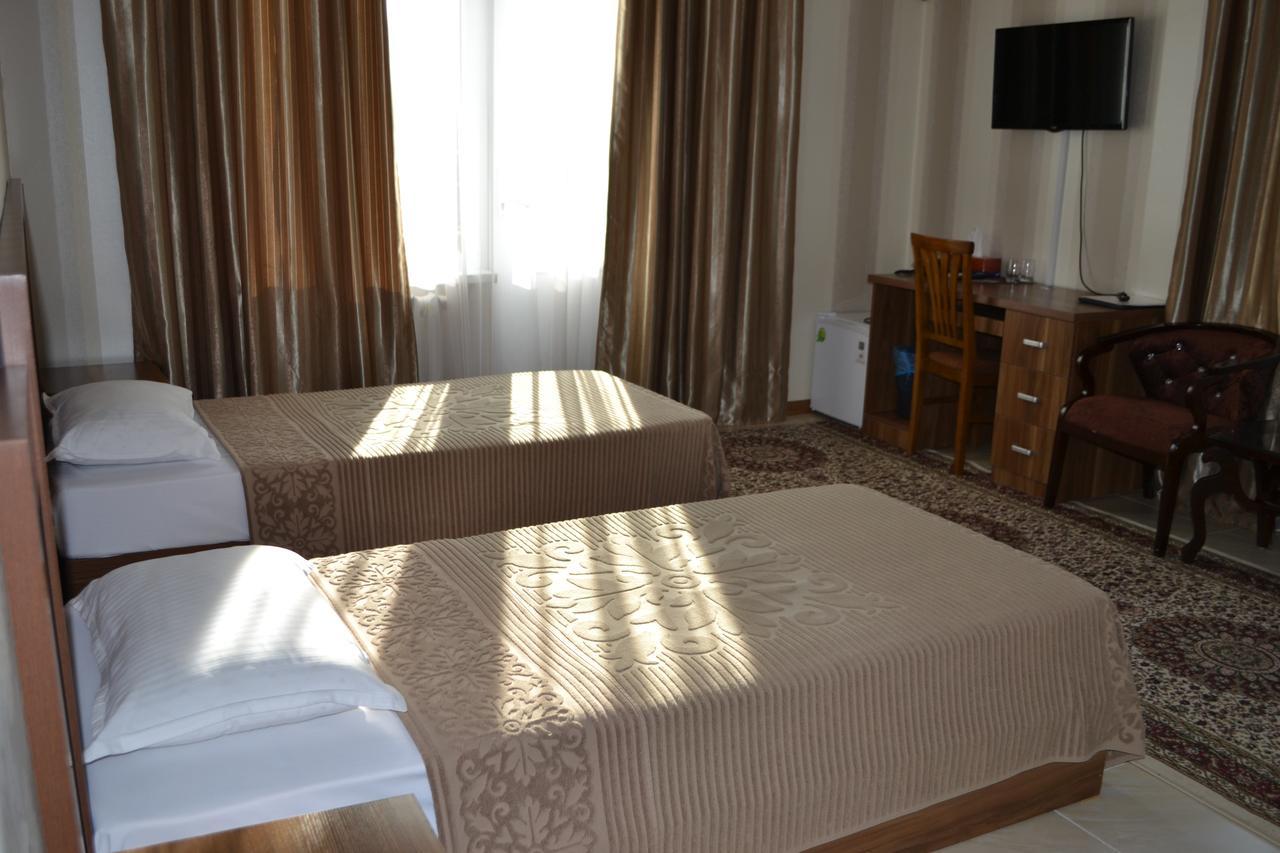 Gostinitsa Grand Hotel Kyzylorda Luaran gambar